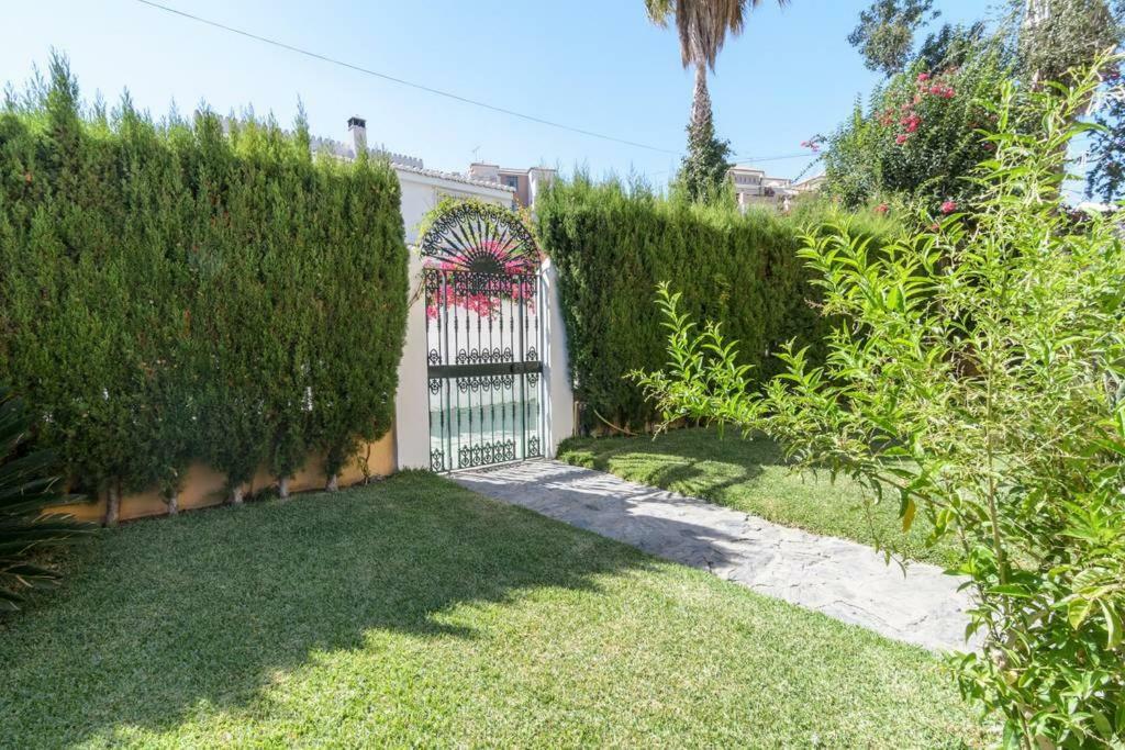 Habitaciones En Casa Centrica Con Piscina Almuñécar Exterior foto